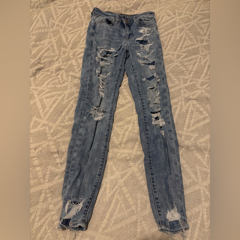 American Eagle Women’s Size 4 Regular Distressed Hi-Rise Jeggings